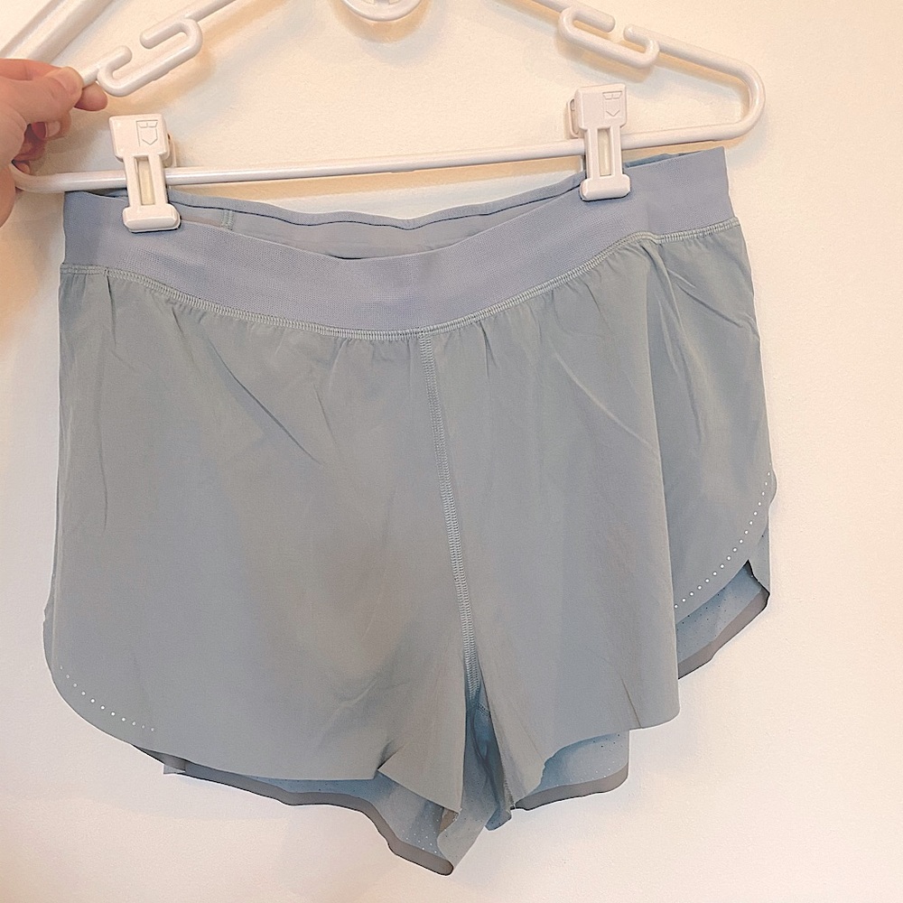 Lululemon Find Your Pace short